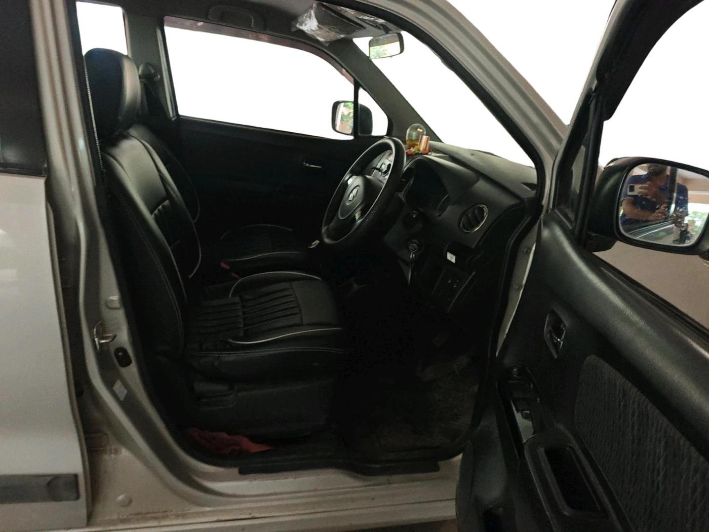2014 Maruti Wagon R 1.0 VXI, Petrol, Manual, 63,689 km, interior
