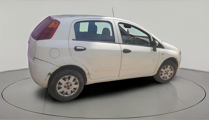 2012 Fiat Grand Punto ACTIVE 1.3, Diesel, Manual, 1,29,803 km, exterior