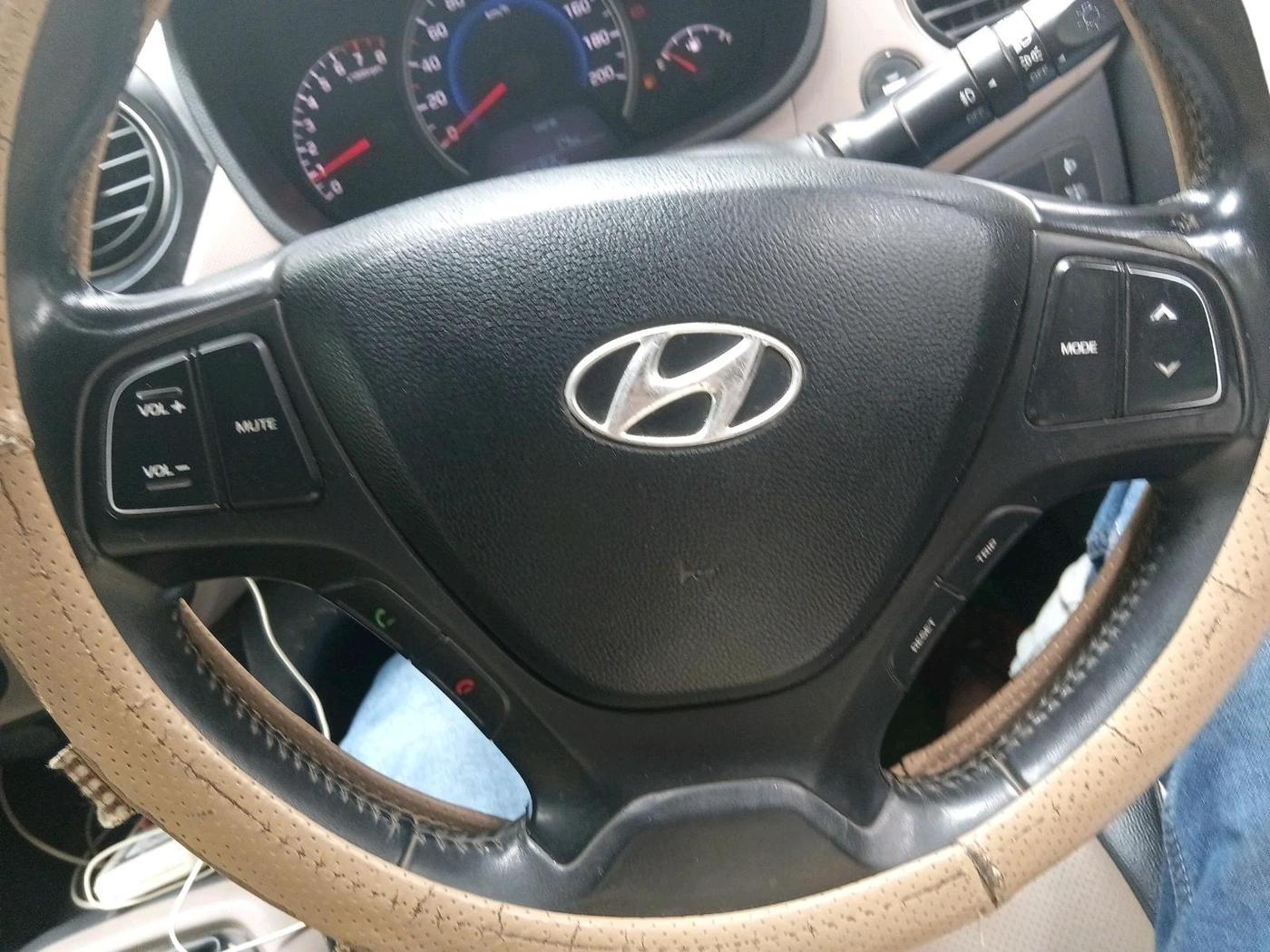 2014 Hyundai Grand i10 ASTA 1.2 KAPPA VTVT, Petrol, Manual, 75,482 km, interior