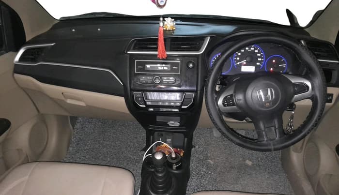 2017 Honda Amaze 1.2L I-VTEC S, Petrol, Manual, 42,316 km, interior