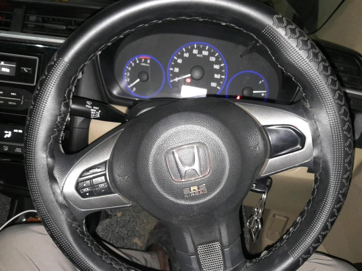2017 Honda Amaze 1.2L I-VTEC S, Petrol, Manual, 42,316 km, interior