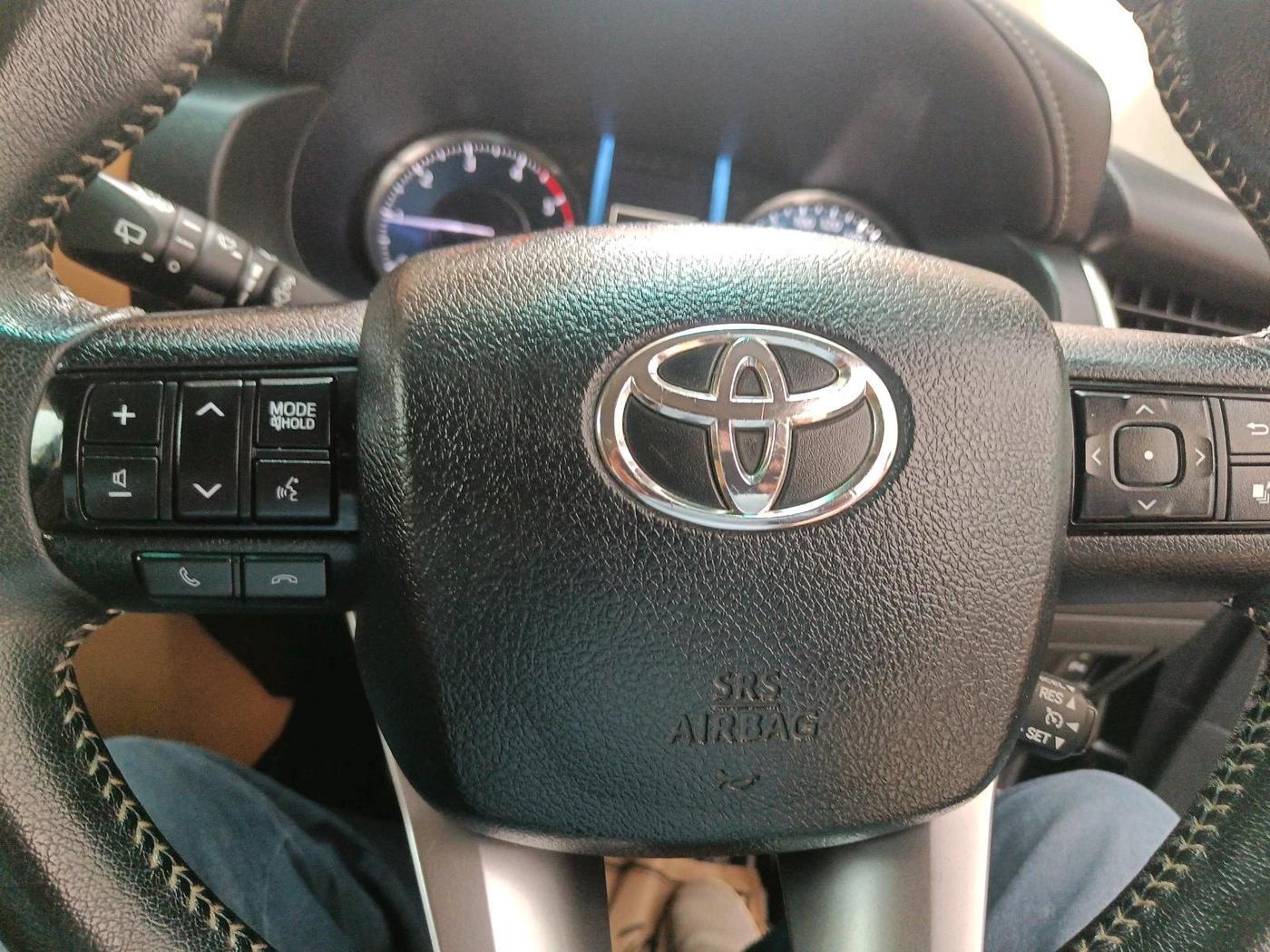 2021 Toyota Fortuner 4X4 MT 2.8 DIESEL, Diesel, Manual, 1,02,447 km, interior