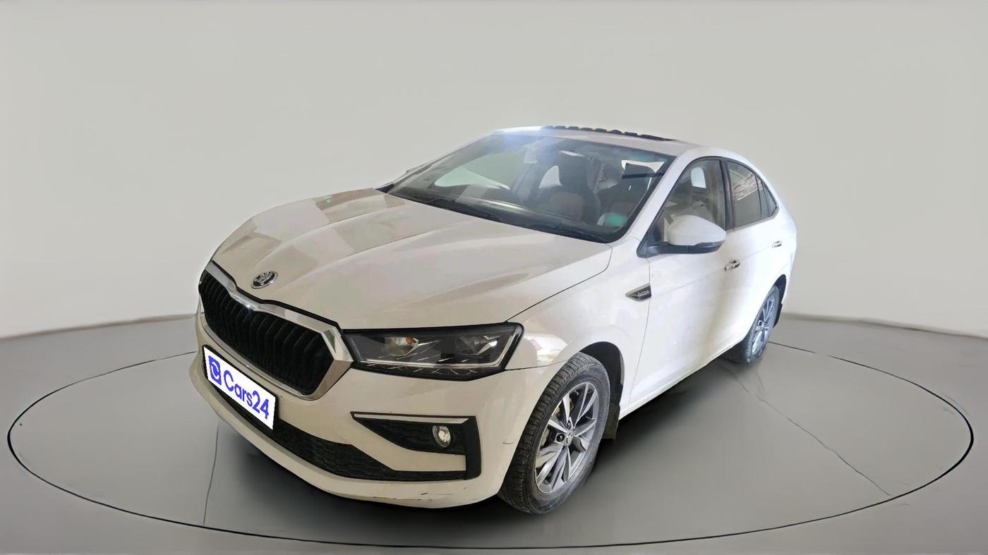 2022 Skoda SLAVIA STYLE 1.0L TSI MT, Petrol, Manual, 53,050 km, exterior