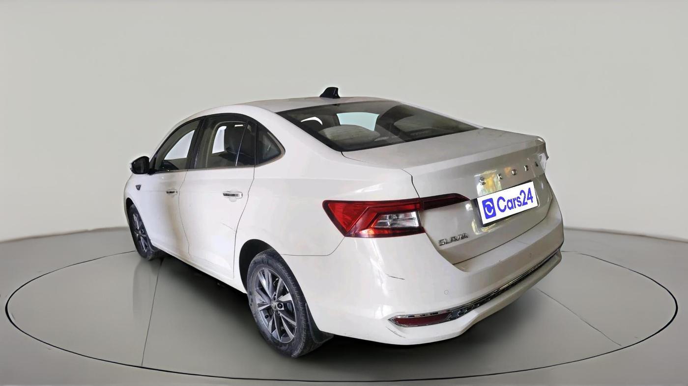 2022 Skoda SLAVIA STYLE 1.0L TSI MT, Petrol, Manual, 53,050 km, exterior