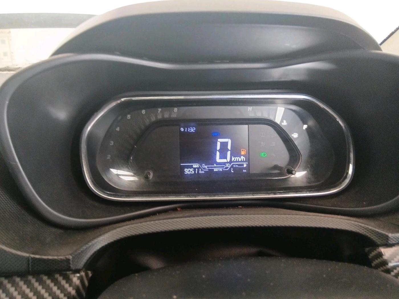 2023 Tata NEXON XM PLUS SUNROOF PETROL, Petrol, Manual, 90,511 km, interior