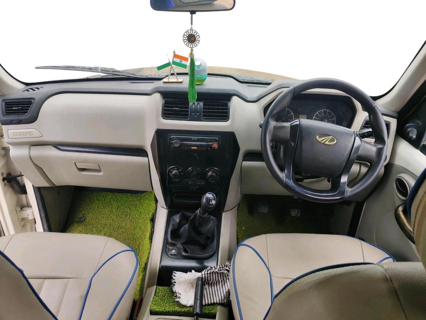 2018 Mahindra Scorpio S3, Diesel, Manual, 60,889 km, interior