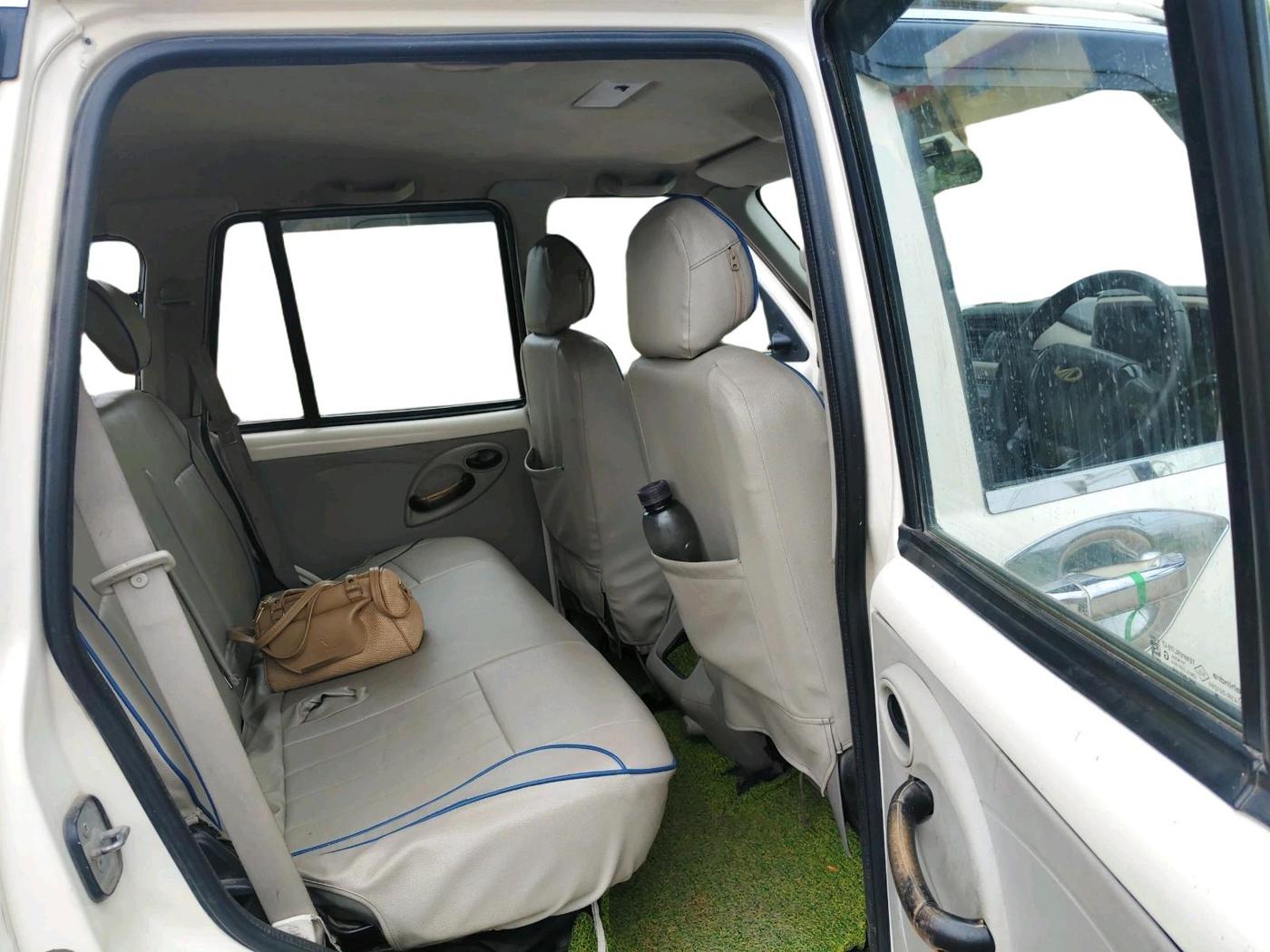 2018 Mahindra Scorpio S3, Diesel, Manual, 60,889 km, interior
