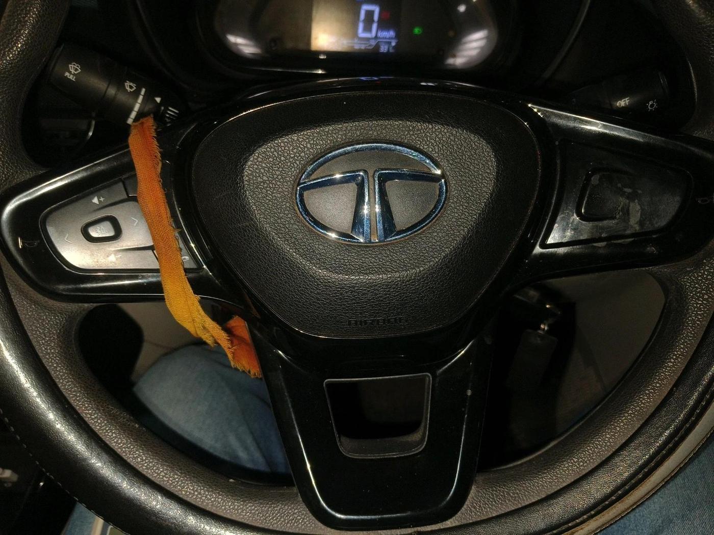 2020 Tata NEXON XZ PETROL, Petrol, Manual, 58,869 km, interior