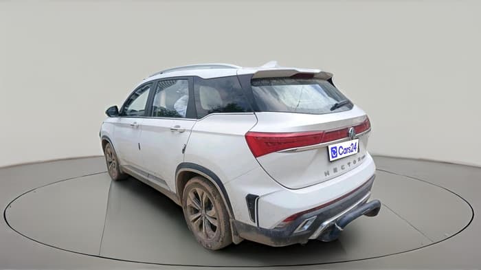 2024 MG HECTOR PLUS SAVVY PRO 1.5 TURBO CVT 7 STR, Petrol, Automatic, 10,506 km, exterior