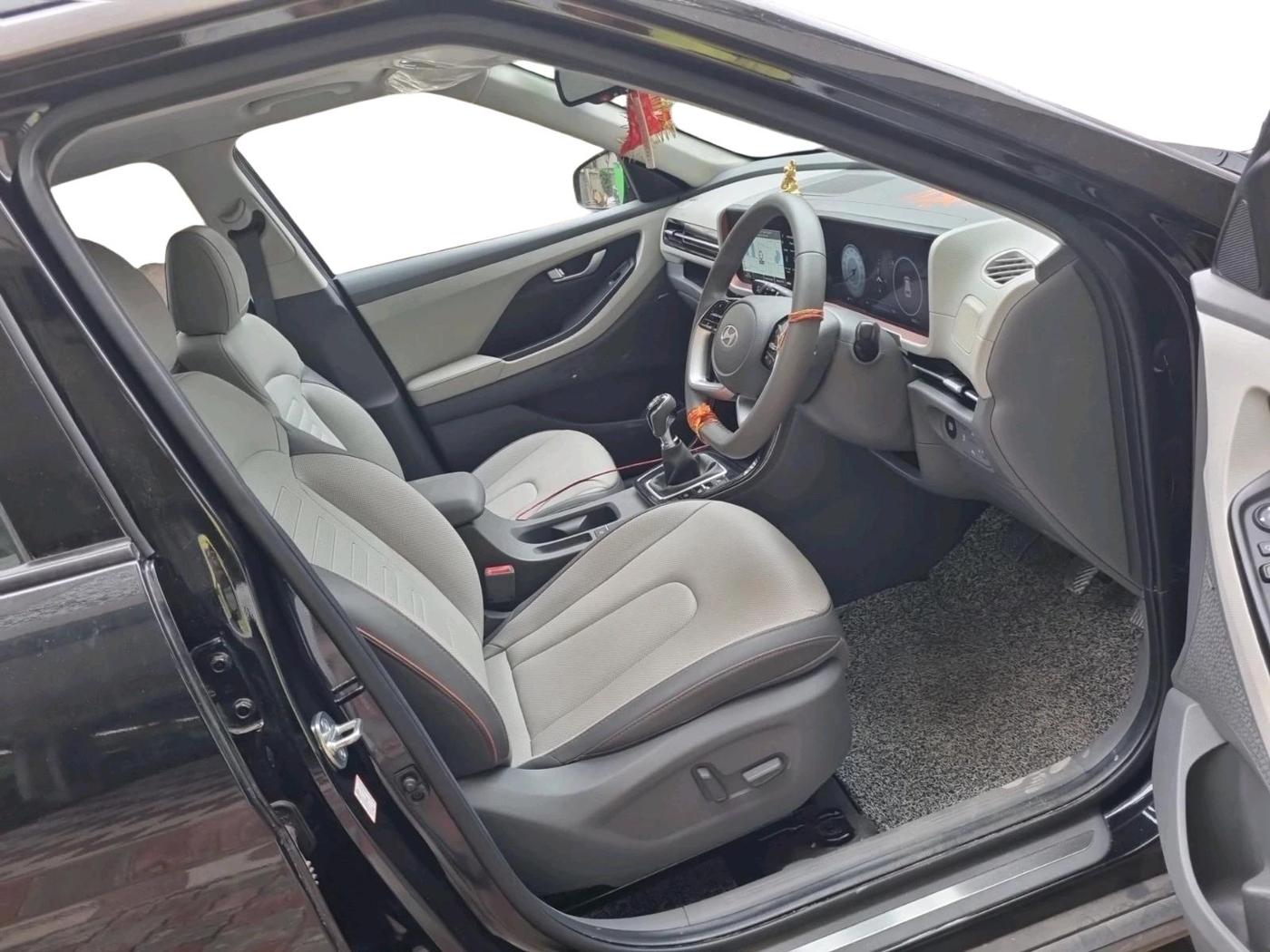 2025 Hyundai Creta King Edition 1.5 Petro, Petrol, Manual, 8,232 km, interior