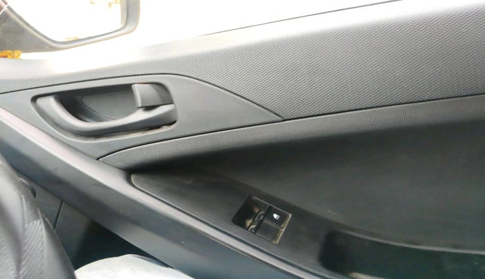 2024 Tata NEXON SMART 1.2 PETROL, Petrol, Manual, 13,846 km, interior