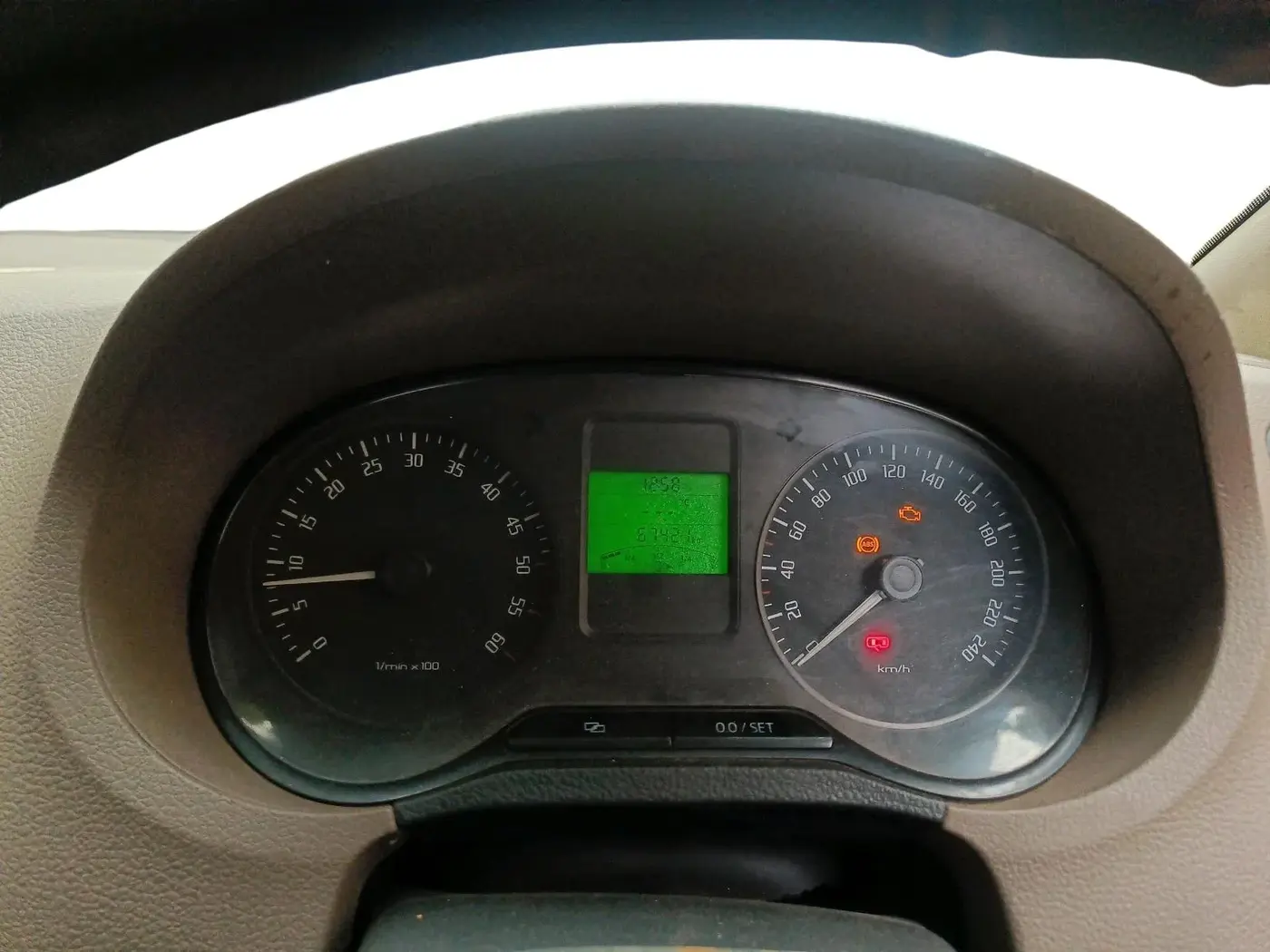 2012 Skoda Rapid AMBITION 1.6 TDI CR MT, Diesel, Manual, 67,421 km, interior