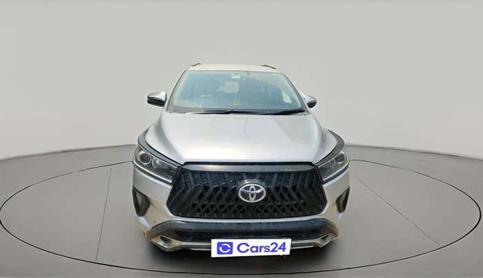 2022 Toyota Innova Crysta 2.7 VX 7 STR, Petrol, Manual, 1,17,000 km, exterior