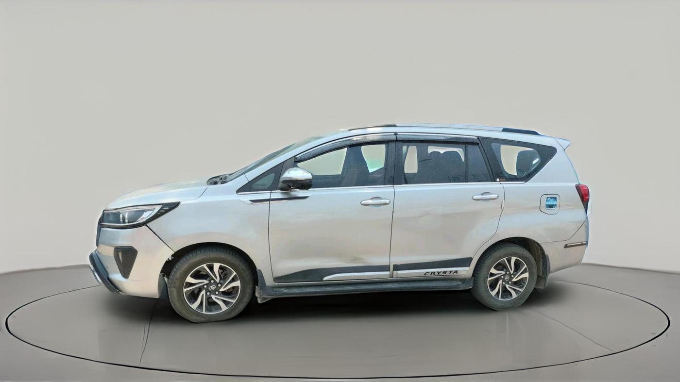 2022 Toyota Innova Crysta 2.7 VX 7 STR, Petrol, Manual, 1,17,000 km, exterior