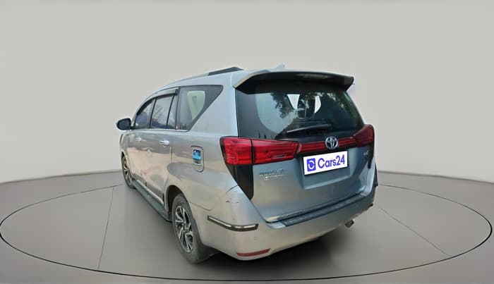 2022 Toyota Innova Crysta 2.7 VX 7 STR, Petrol, Manual, 1,17,000 km, exterior
