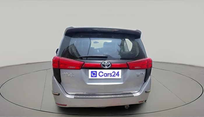 2022 Toyota Innova Crysta 2.7 VX 7 STR, Petrol, Manual, 1,17,000 km, exterior