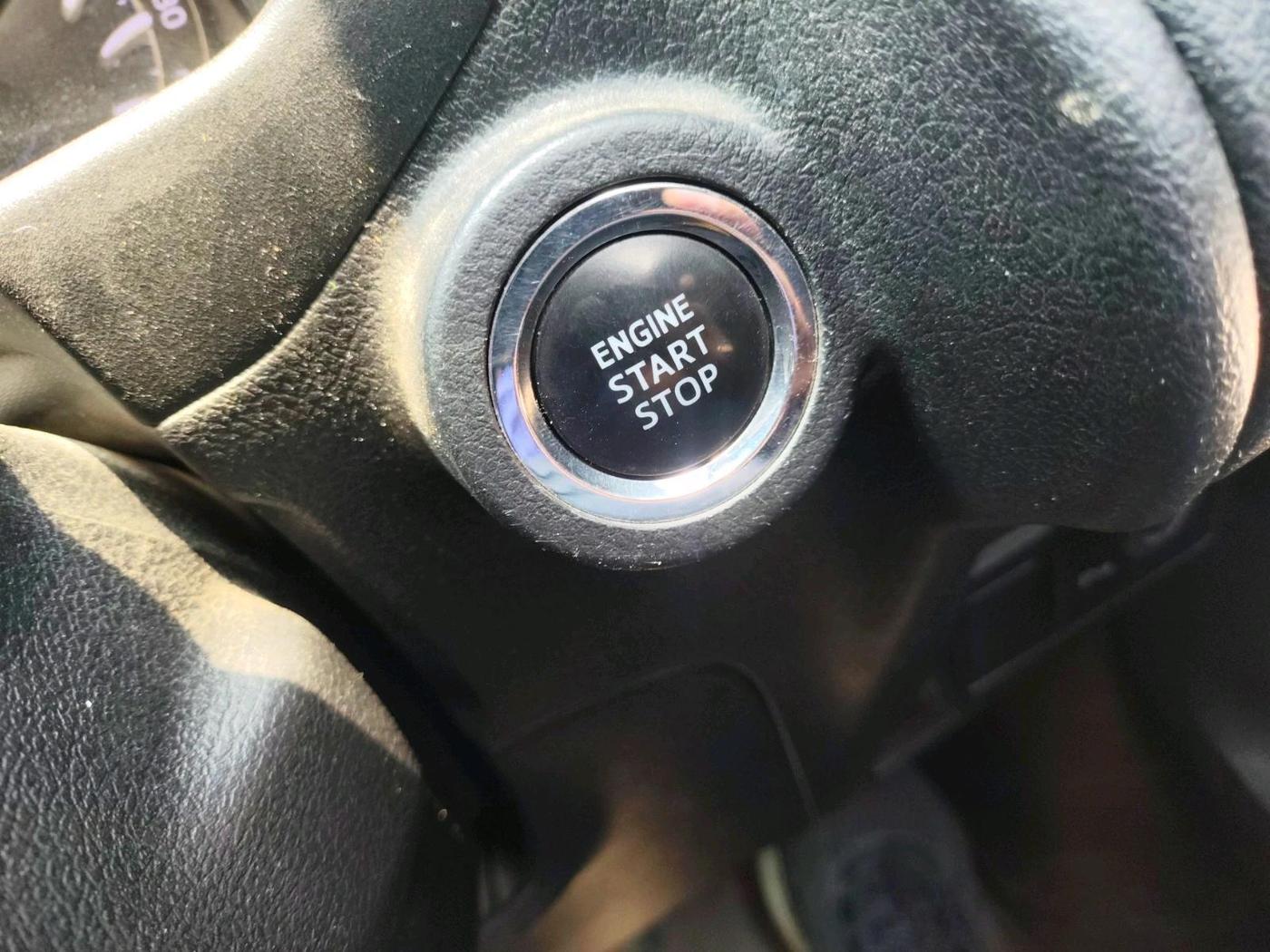 2022 Toyota Innova Crysta 2.7 VX 7 STR, Petrol, Manual, 1,17,000 km, interior