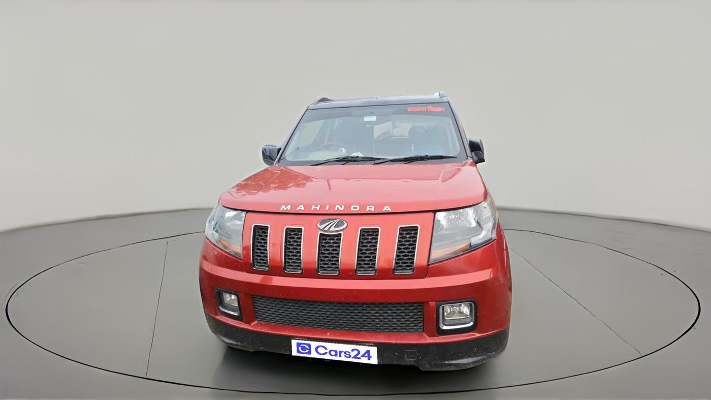 2018 Mahindra TUV300 T10 DUAL TONE, Diesel, Manual, 68,224 km, exterior