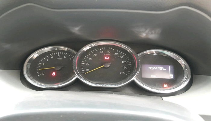 2015 Renault Duster 110 PS RXZ 4X4 MT DIESEL, Diesel, Manual, 45,479 km, interior