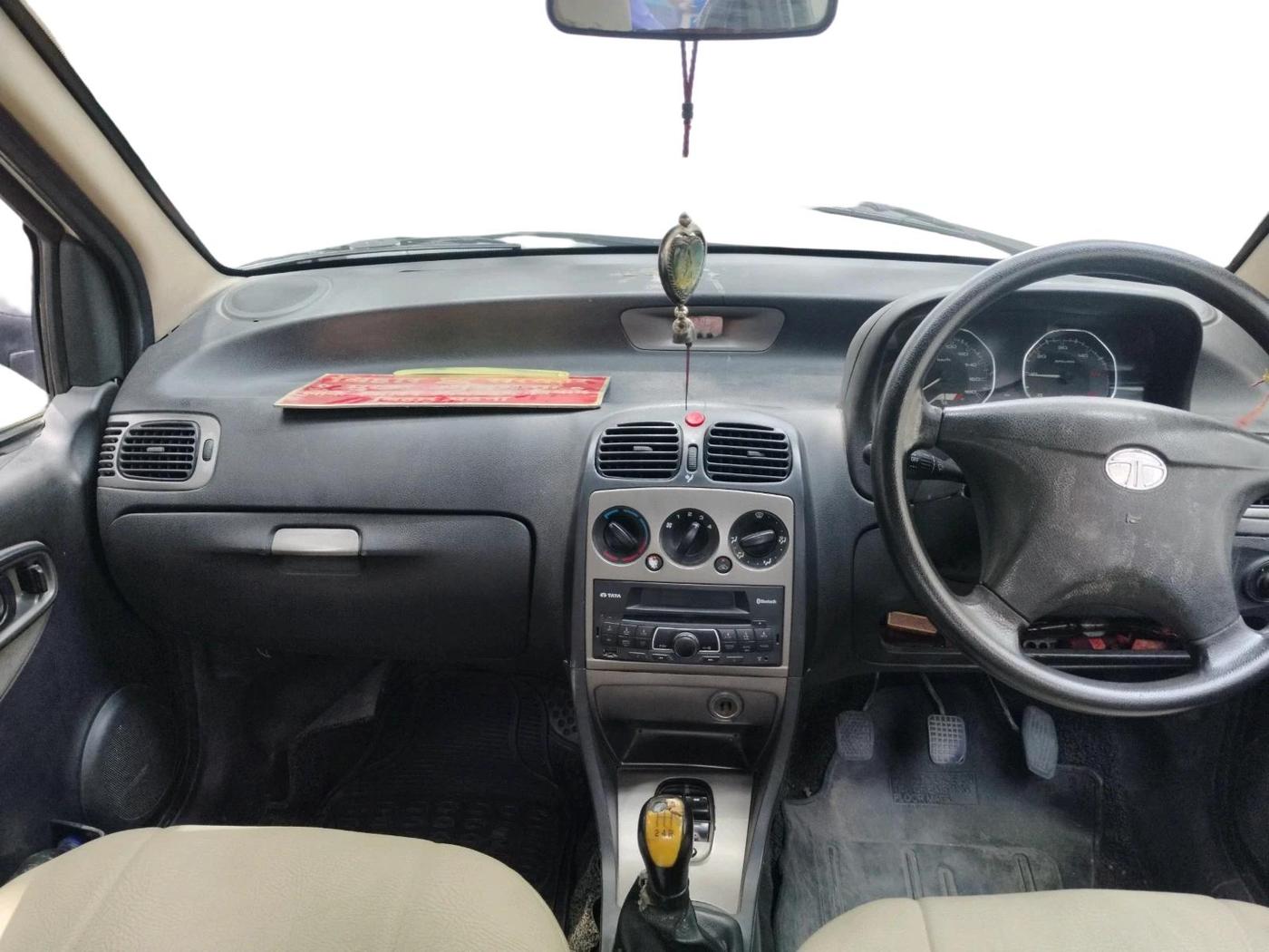 2015 Tata Indigo ECS LX TDI, Diesel, Manual, 1,12,926 km, interior