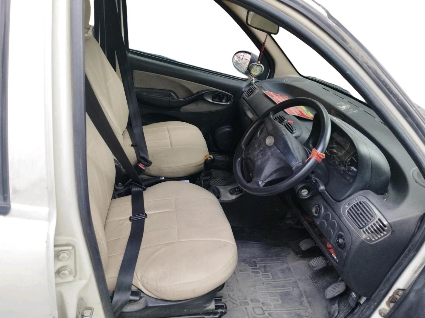 2015 Tata Indigo ECS LX TDI, Diesel, Manual, 1,12,926 km, interior