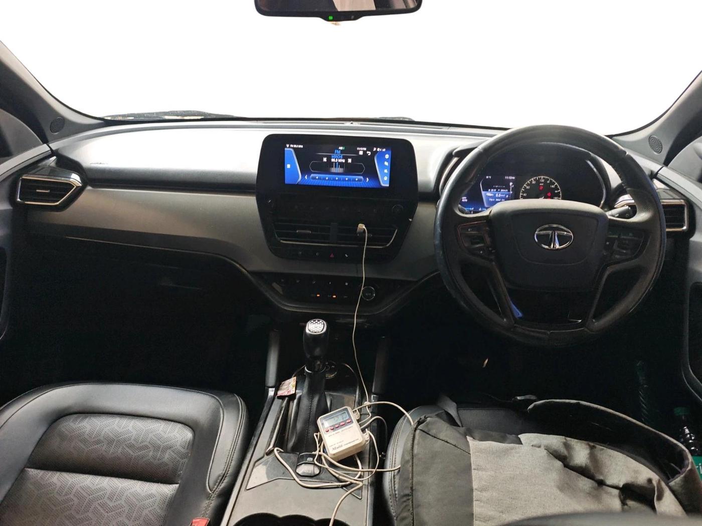 2022 Tata Safari XZA PLUS DARK EDITION, Diesel, Automatic, 1,21,570 km, interior