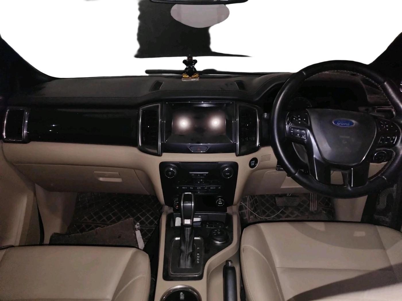 2021 Ford Endeavour TITANIUM PLUS 2.0 4X4 AT SUNROOF, Diesel, Automatic, 67,769 km, interior