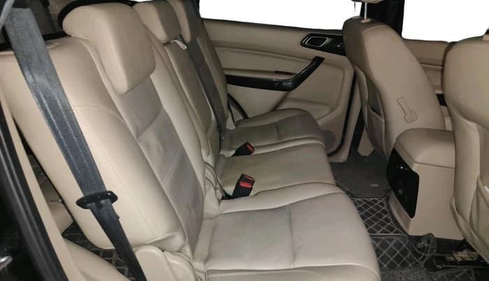 2021 Ford Endeavour TITANIUM PLUS 2.0 4X4 AT SUNROOF, Diesel, Automatic, 67,769 km, interior