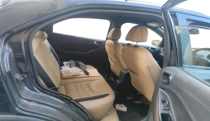 2018 Ford FREESTYLE TITANIUM 1.5 DIESEL, Diesel, Manual, 74,097 km, interior