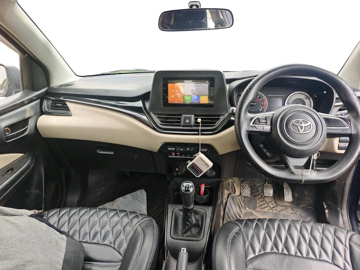 2022 Toyota Glanza S, Petrol, Manual, 33,265 km, interior
