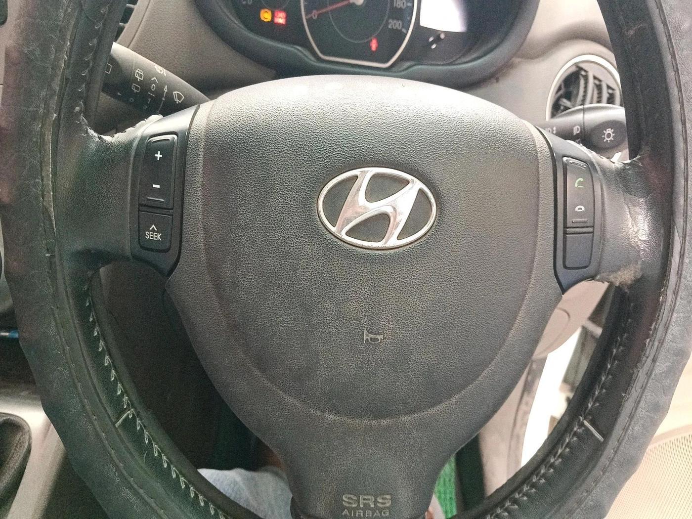 2011 Hyundai i10 ASTA 1.2, Petrol, Manual, 63,399 km, interior