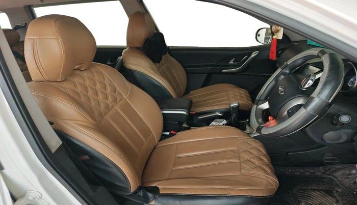 2018 Mahindra XUV500 W7, Diesel, Manual, 75,621 km, interior