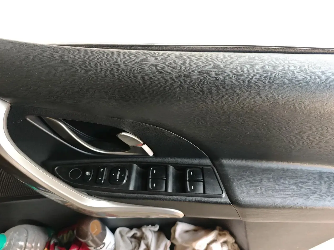2018 Mahindra XUV500 W7, Diesel, Manual, 75,621 km, interior