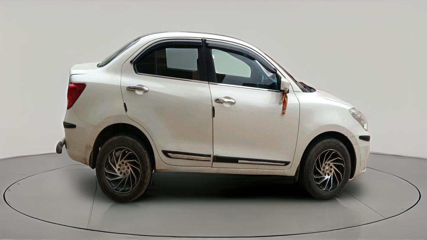 2022 Maruti Dzire VXI, CNG, Manual, 56,111 km, exterior