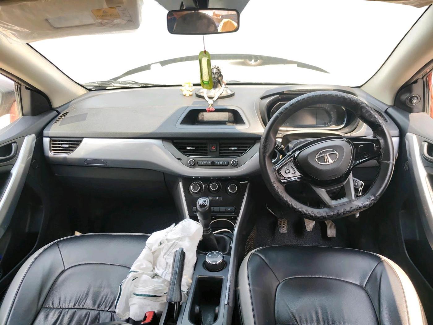 2021 Tata NEXON XM SUNROOF PETROL, Petrol, Manual, 88,542 km, interior