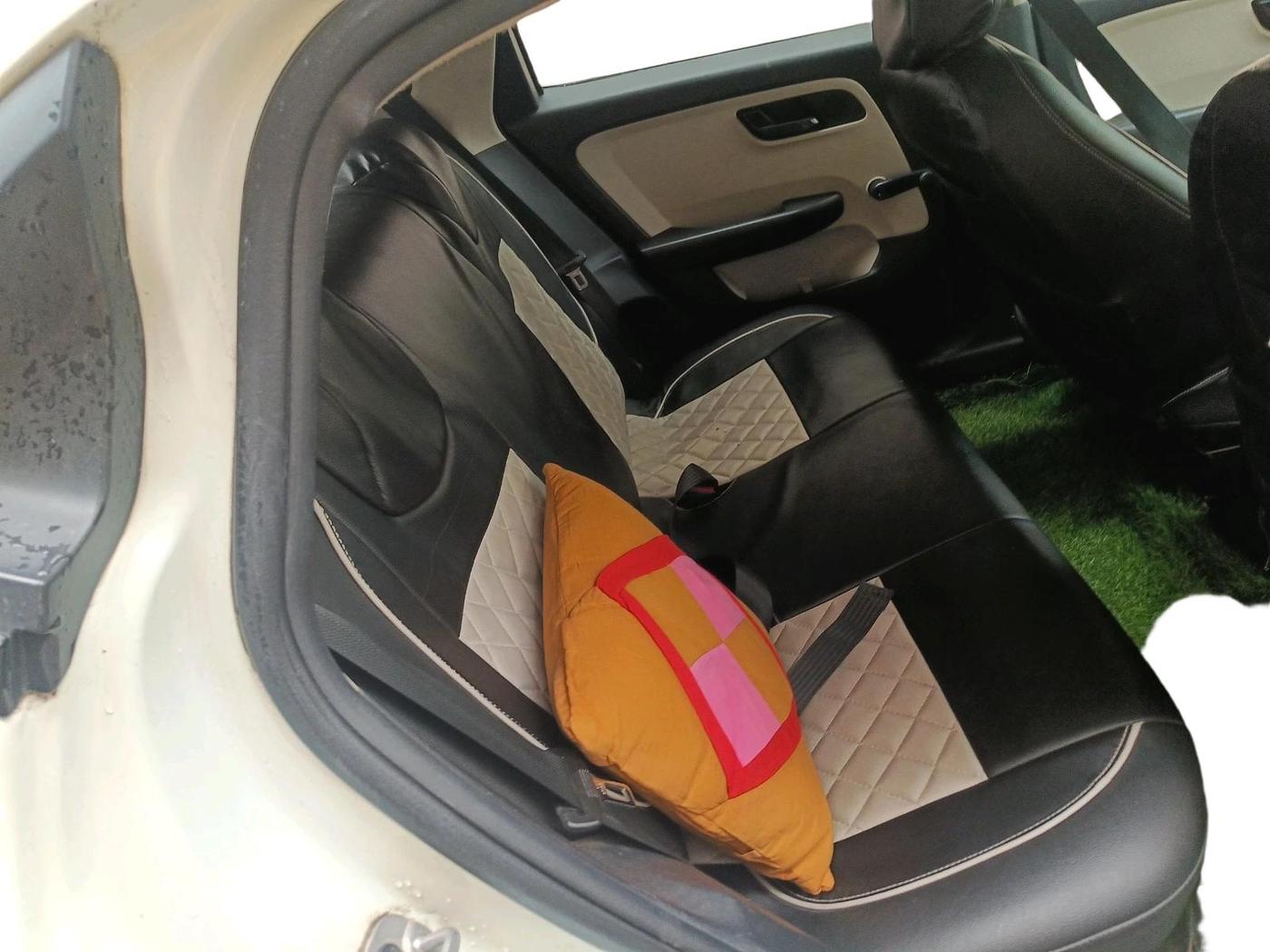 2022 Tata ALTROZ XE PLUS PETROL, Petrol, Manual, 38,433 km, interior