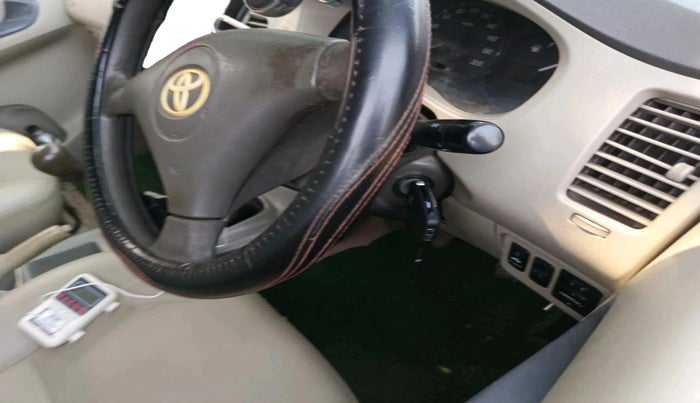 2014 Toyota Innova 2.5 G2 8STR, Diesel, Manual, 96,997 km, interior