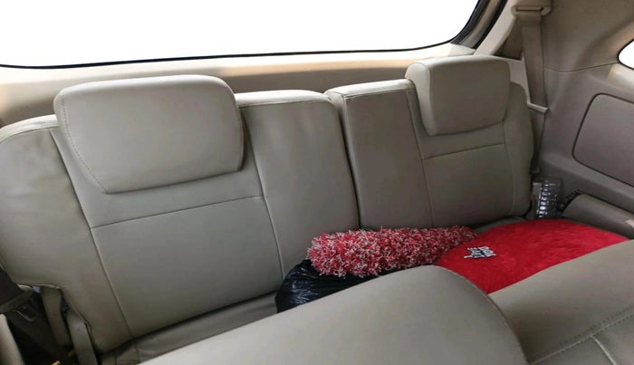 2014 Toyota Innova 2.5 G2 8STR, Diesel, Manual, 96,997 km, interior