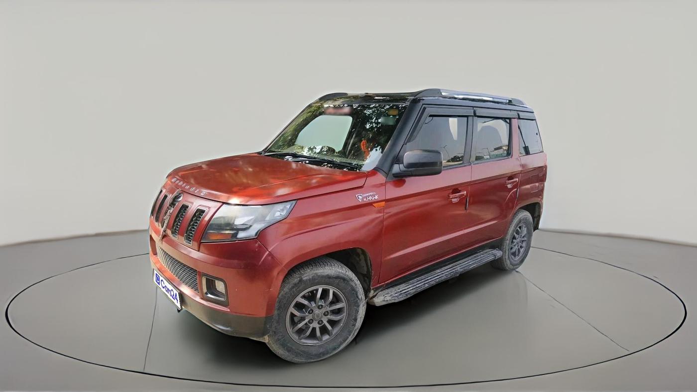 2018 Mahindra TUV300 T10 DUAL TONE, Diesel, Manual, 80,454 km, exterior