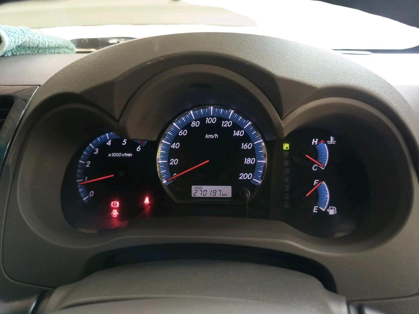 2013 Toyota Fortuner 3.0 4X2 AT, Diesel, Automatic, 2,70,197 km, interior