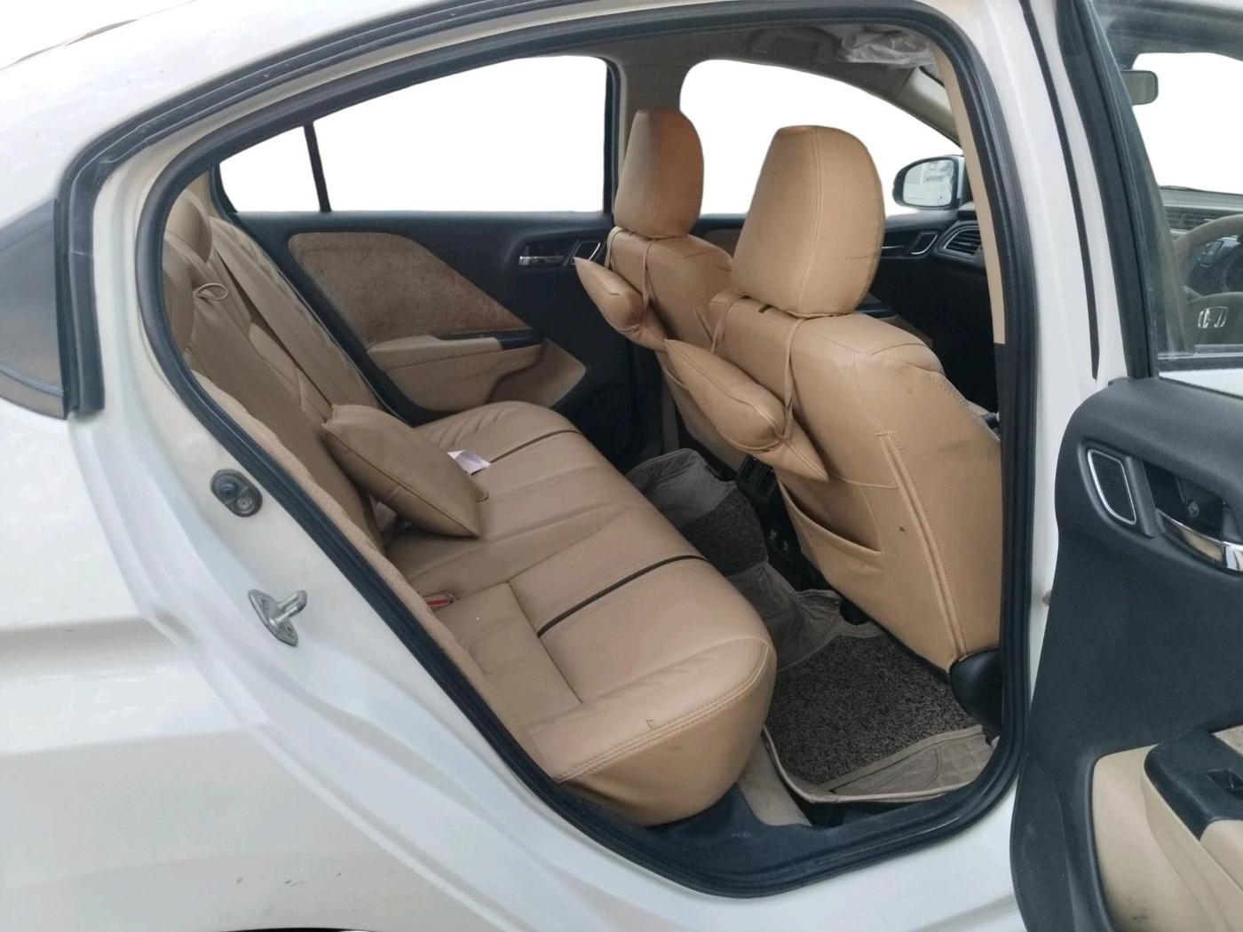 2017 Honda City 1.5L I-DTEC V, Diesel, Manual, 84,239 km, interior