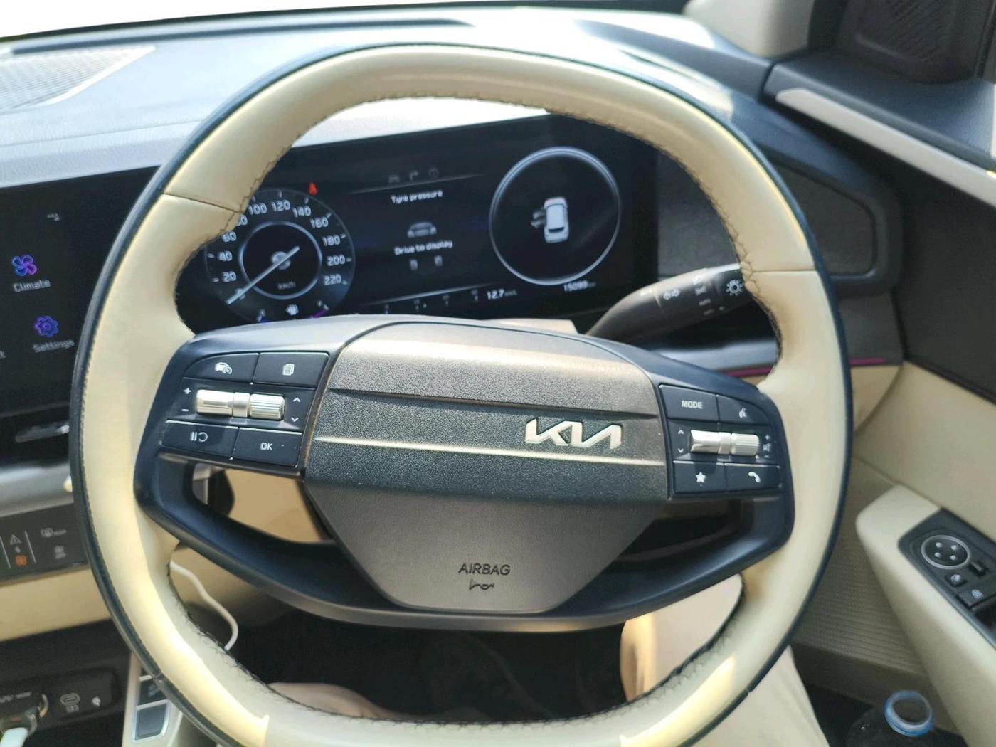 2025 KIA Carens Clavis HTX 1.5 Diesel MT, Diesel, Manual, 15,099 km, interior