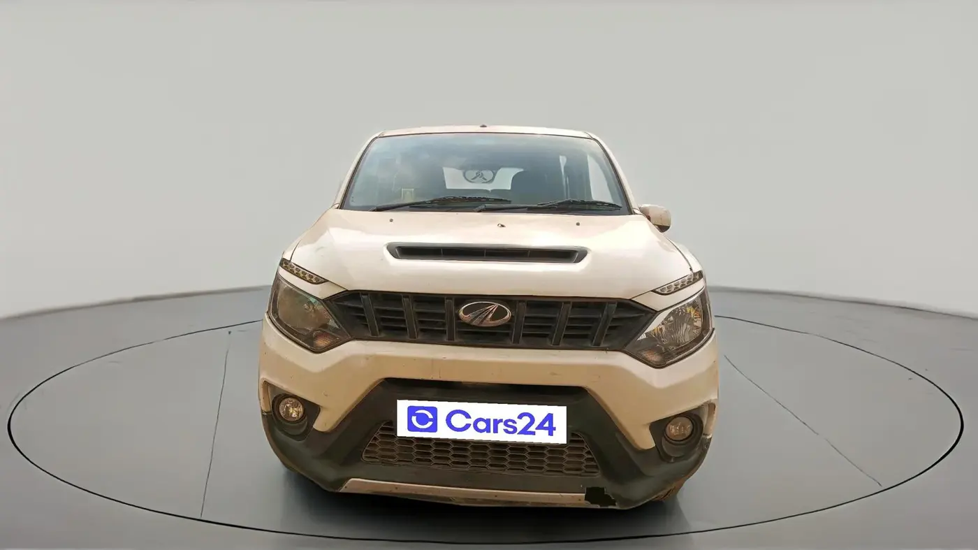 2016 Mahindra NUVOSPORT N8, Diesel, Manual, 88,831 km, exterior