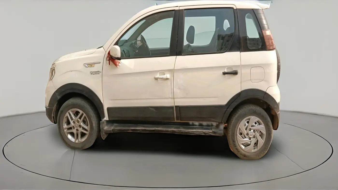 2016 Mahindra NUVOSPORT N8, Diesel, Manual, 88,831 km, exterior