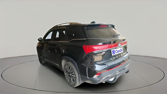 2026 MG HECTOR PLUS Savvy Pro 1.5 Turbo Petrol CVT 7 STR, Petrol, Automatic, 5,710 km, exterior