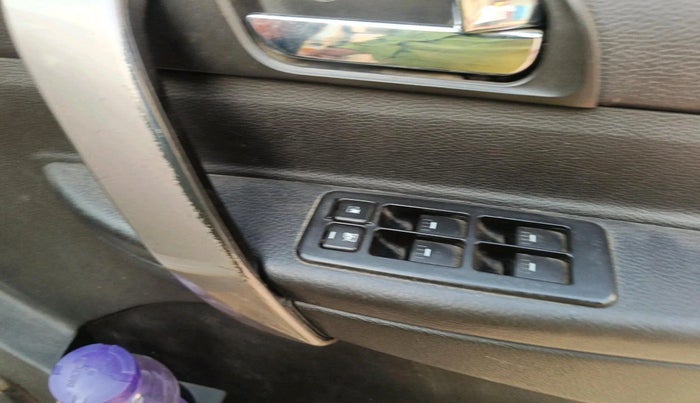 2019 Tata Safari Storme 2.2 EX 4X2, Diesel, Manual, 91,532 km, interior