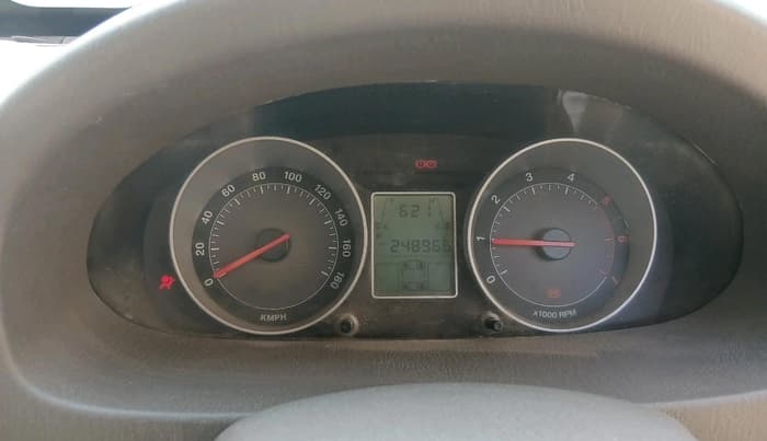 2011 Mahindra Scorpio VLX 2WD, Diesel, Manual, 2,48,966 km, interior