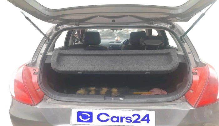 2016 Maruti Swift VXI, Petrol, Manual, 1,17,471 km, exterior