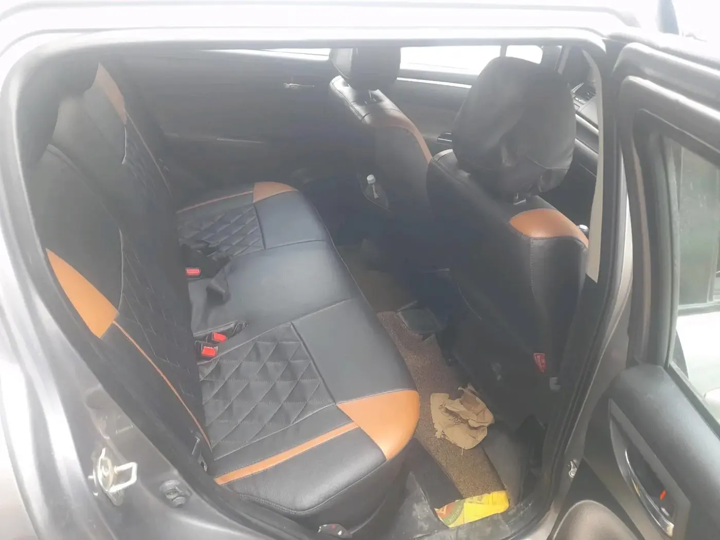 2016 Maruti Swift VXI, Petrol, Manual, 1,17,471 km, interior
