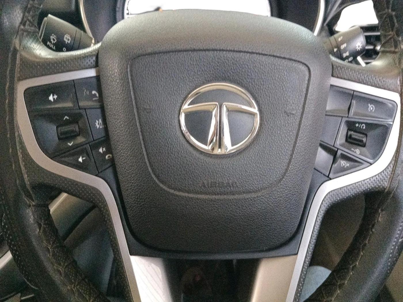2022 Tata Safari XT, Diesel, Manual, 86,316 km, interior